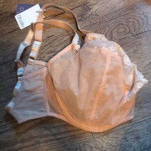36K Flirtelle Spiro Plunge Bra (Latte)